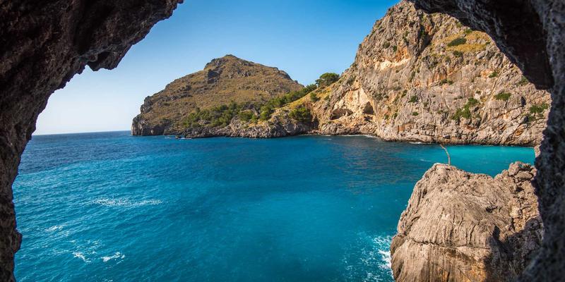 量子密钥分发(QKD)网络：构筑下一代绝对安全通信的基石与实用指南